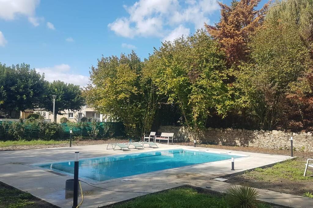 הוילה Etauliers Demeure En Pierre Avec Piscine Privee מראה חיצוני תמונה