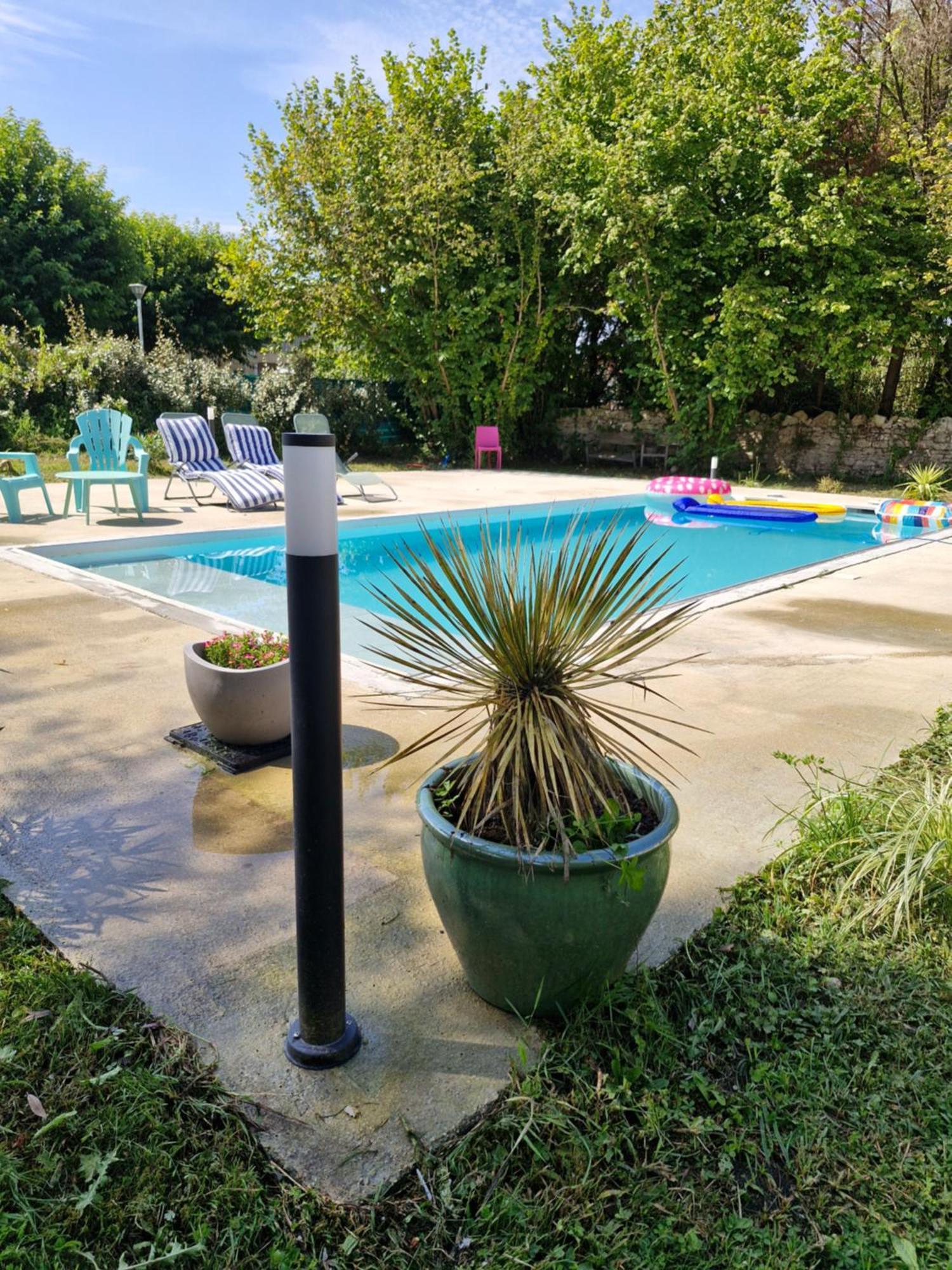 הוילה Etauliers Demeure En Pierre Avec Piscine Privee מראה חיצוני תמונה